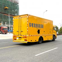 80KW康明斯发电车 进口、国产发电机组可选，带升降照明灯